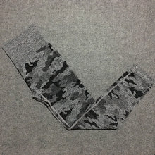 Load image into Gallery viewer, 3 pcs camo seamless women Yoga clothes set | sport leggings and top set